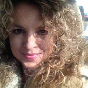 Meet your Posher, Ursula